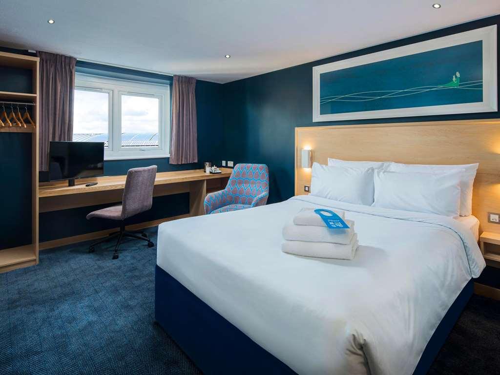 Travelodge Cheltenham Camera foto