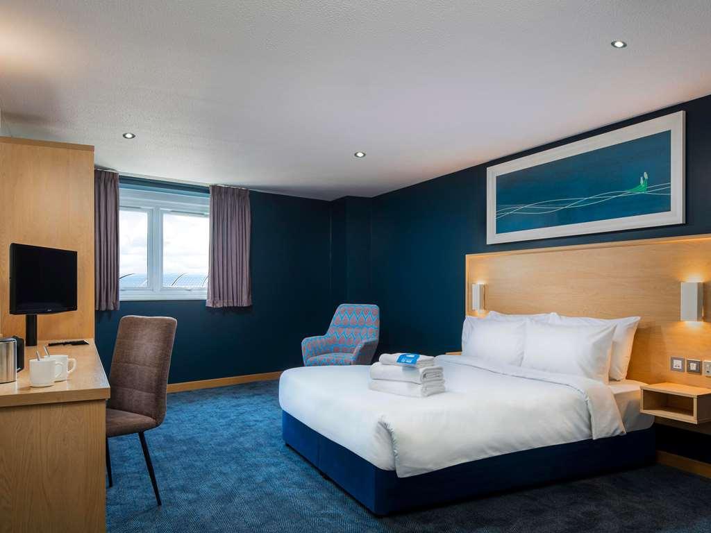 Travelodge Cheltenham Camera foto