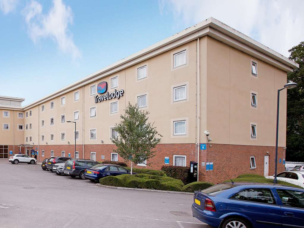 Travelodge Cheltenham Esterno foto